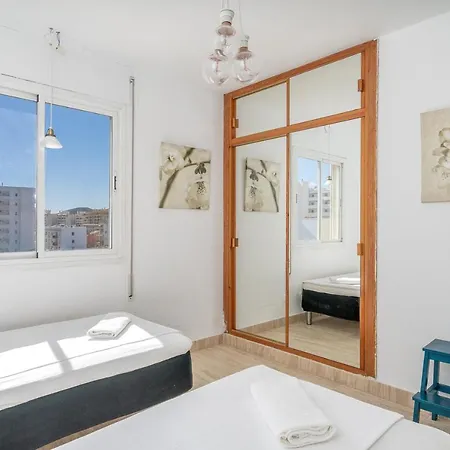 Lovely Penthouse In Old Town By Costarentals - Ref 166 Lägenhet